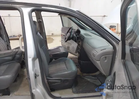 2003 Chevrolet Venture Warner Bros. Edition z USA, uszkodzony, nr VIN 1GNDV13E83D130368